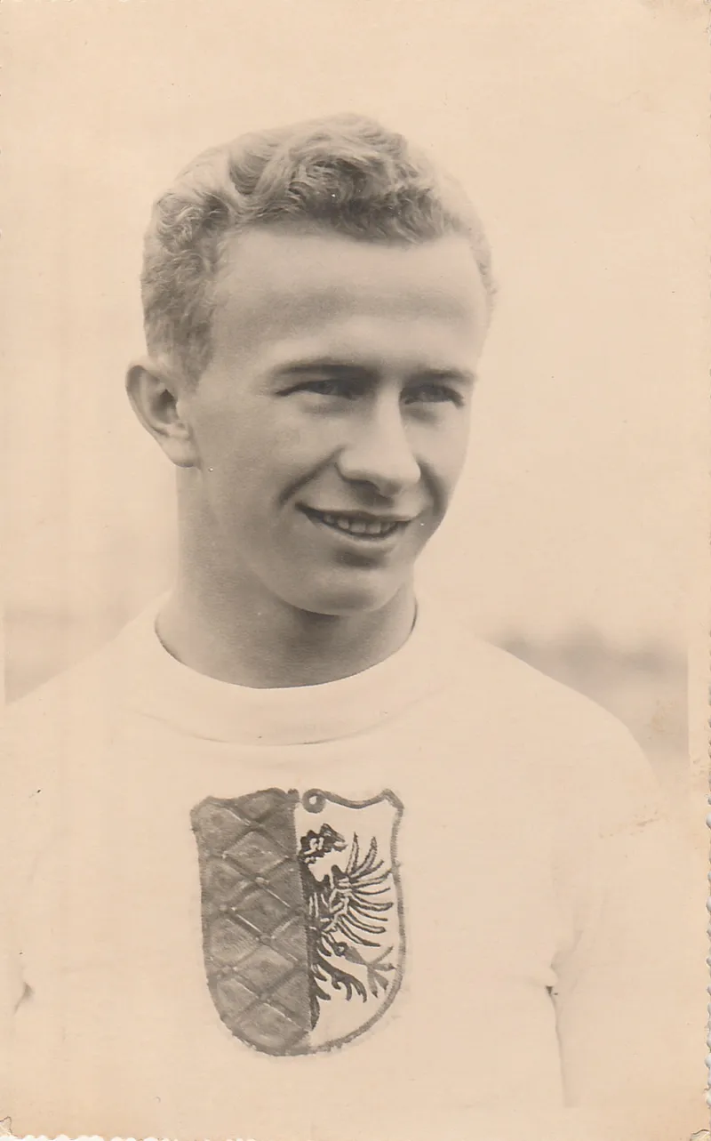Antonín Dufek jako levé křídlo S. K. Prostějov v roce 1933