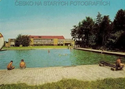 Kladno neznámé č. 100